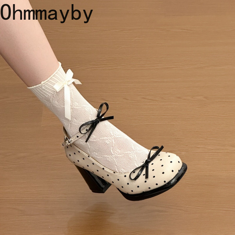 Leather Classic Strap - Platformy na grubym obcasie, damskie buty